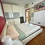 Santa Giulia Terrace - 15 Mins City Center